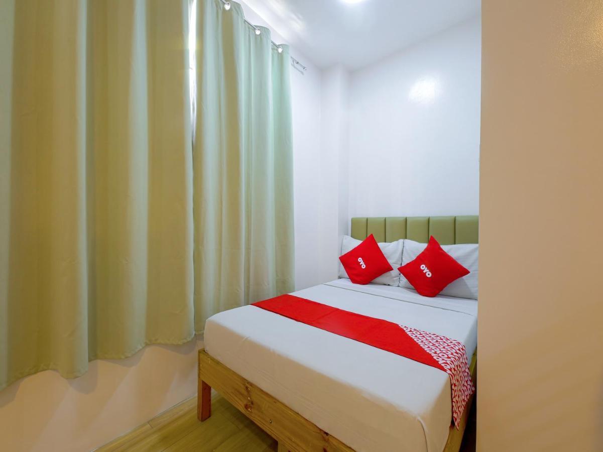 Oyo 783 Freemont Place Paranaque City Esterno foto