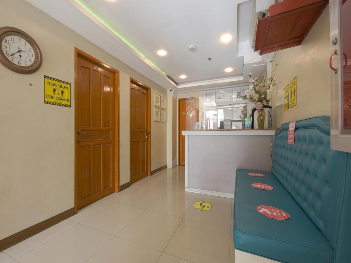 Oyo 783 Freemont Place Paranaque City Esterno foto