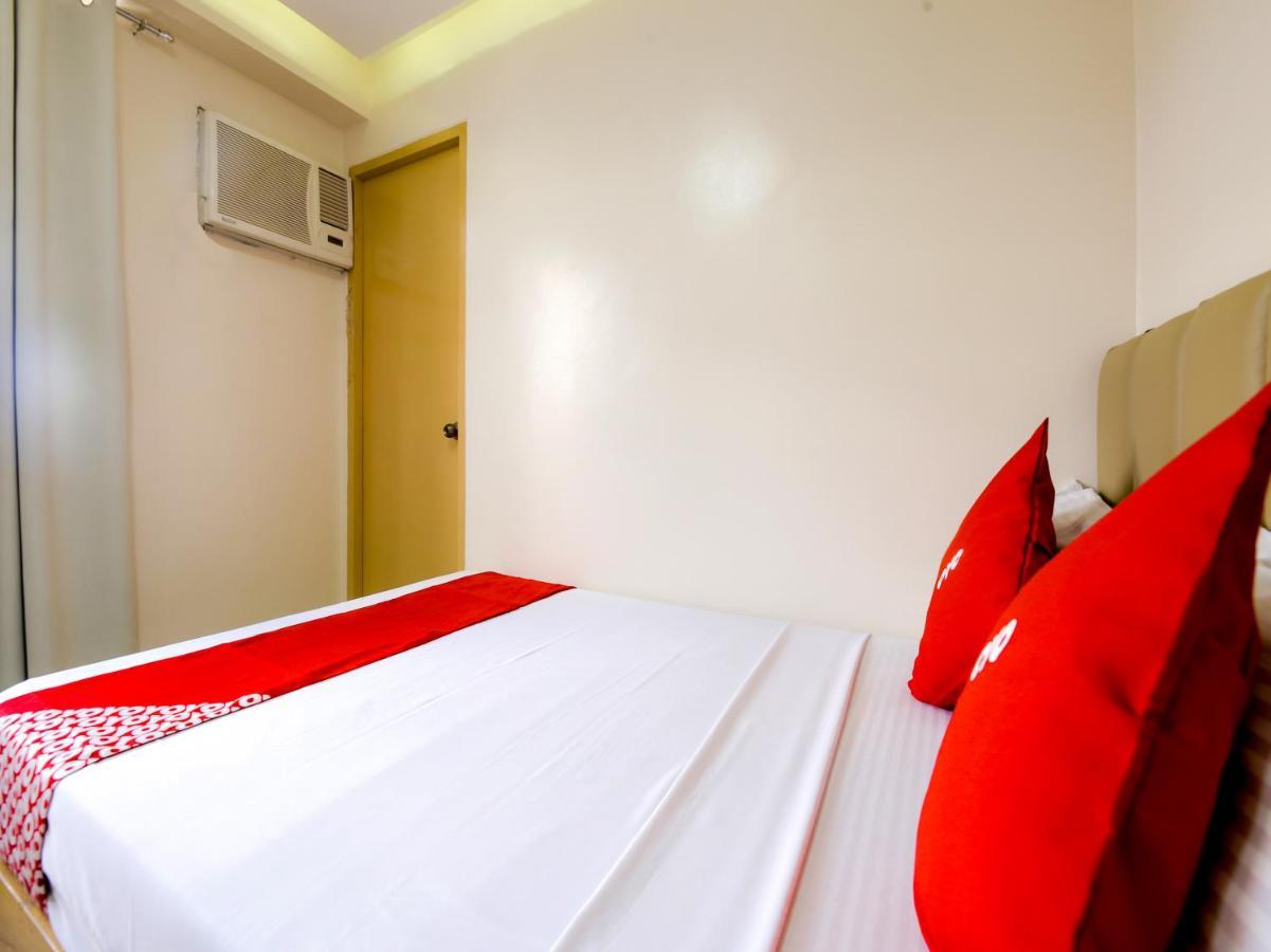 Oyo 783 Freemont Place Paranaque City Esterno foto