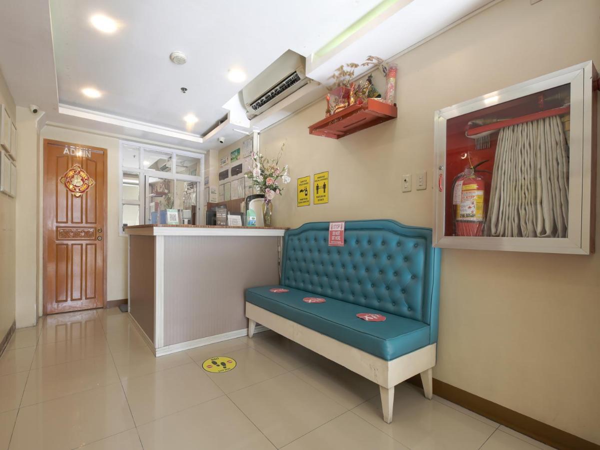Oyo 783 Freemont Place Paranaque City Esterno foto