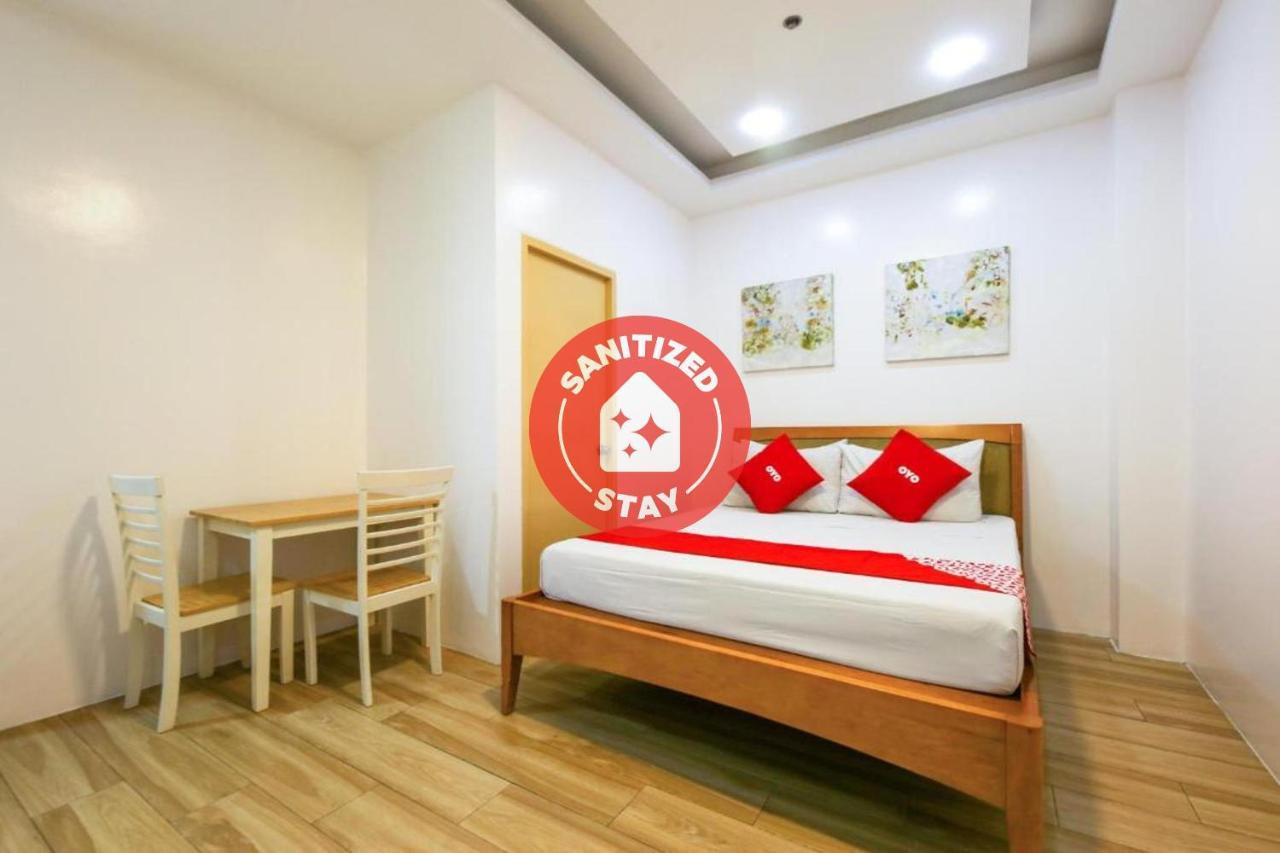 Oyo 783 Freemont Place Paranaque City Esterno foto